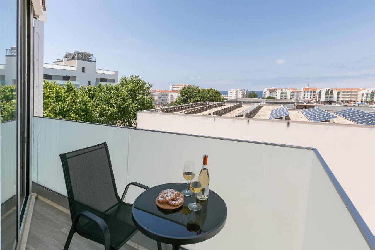 Casalinga Apartment Nazare Bagian luar foto